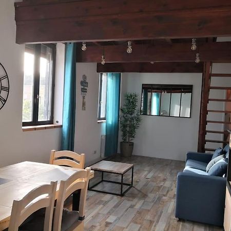 Les Pins Dans L'Eau Apartment Карканс Екстериор снимка