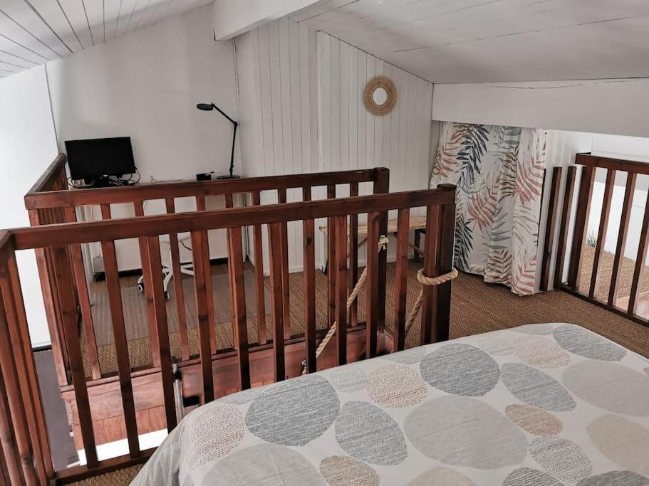 Les Pins Dans L'Eau Apartment Карканс Екстериор снимка